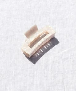 PUP38 Piper Hairclip - White For The Bride