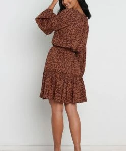 PUP52 Baja Dress - Tan