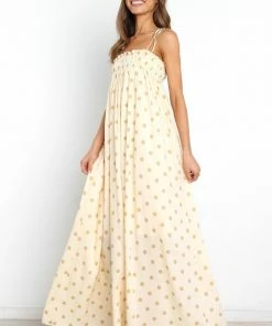 PUP52 Dresses Urbana Dress - Beige