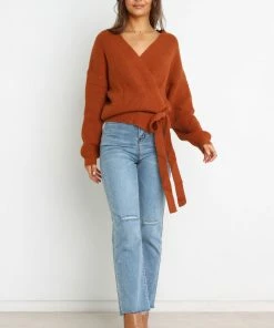 PUP58 Hinterland Knit Sweater - Rust Clothing