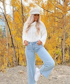 PUP49 Sharpy Knit Sweater - White For The Bride