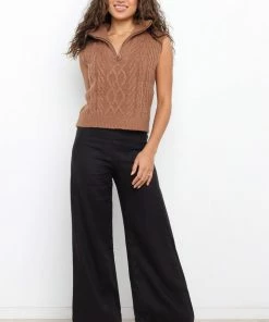 PUP52 Vergie Vest - Mocha