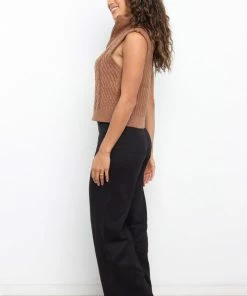 PUP52 Vergie Vest - Mocha