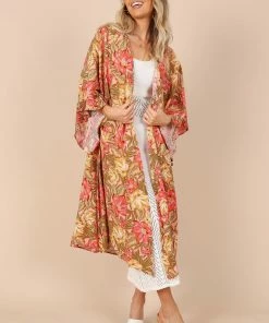 PUP49 Bump Friendly Pissaro Kimono - Floral