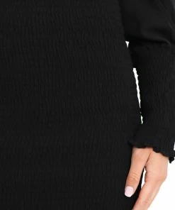 PUP44 Loria Set - Black Clothing