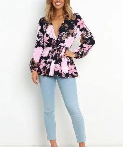 PUP49 Bellevue Top - Navy Floral Clothing