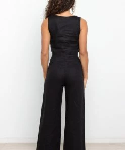 PUP52 Devlin Top - Black