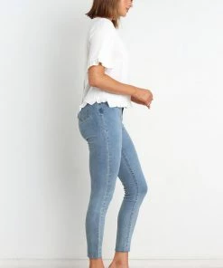 PUP8 Goldie Top - White