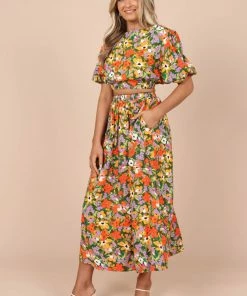 PUP52 Gracie Cropped Top - Red Clothing