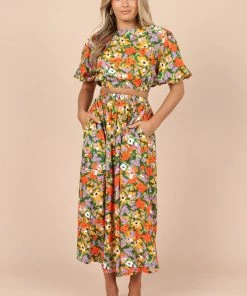 PUP52 Gracie Cropped Top - Red Clothing