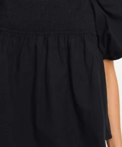 PUP4 Jetta Top - Black Clothing