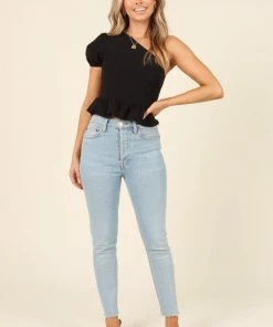 PUP30 Clothing Katie Top - Black
