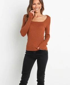 PUP52 Kaylen Top - Rust Clothing