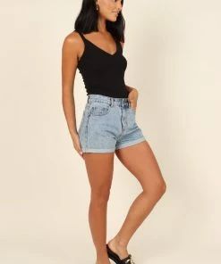 PUP64 Mikaela Tank Top - Black Clothing