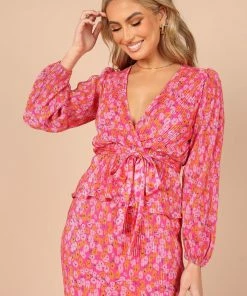 PUP51 Minelli Pleat Top - Hot Pink Clothing