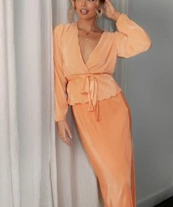 PUP51 Minelli Pleat Top - Orange Clothing