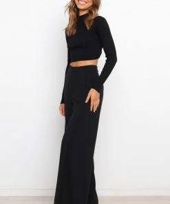 PUP55 Navinia Top - Black