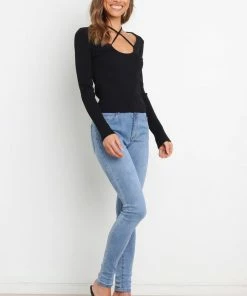 PUP16 Clothing Paelia Top - Black