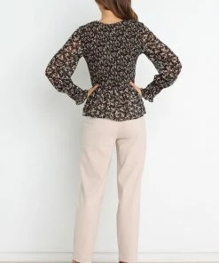 PUP4 Sekani Top - Black Clothing