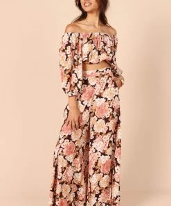PUP50 Wedding Guest Tamara Off Shoulder Crop Top - Peach Floral