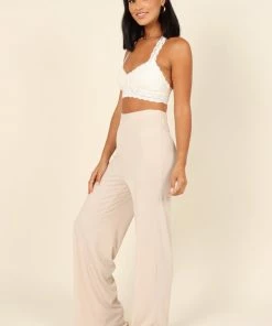 PUP64 Bump Friendly Whitney Lace Racerback Bralette - White