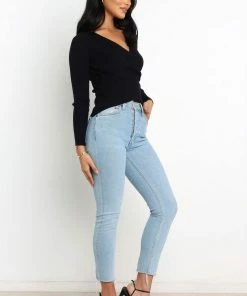 PUP58 Wolfe Top - Black